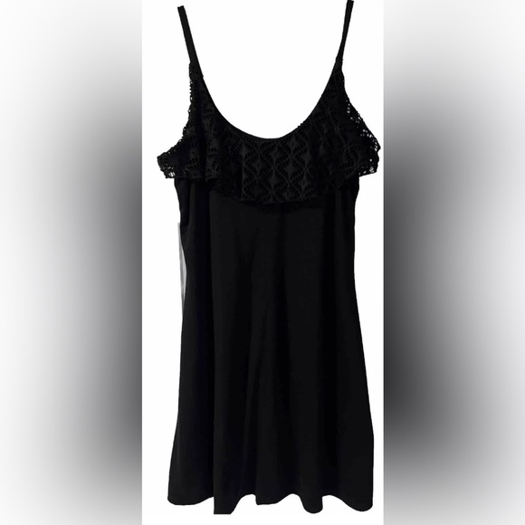 Xhilaration Black Ruffled Sleeveless Blouse - Picture 4 of 9